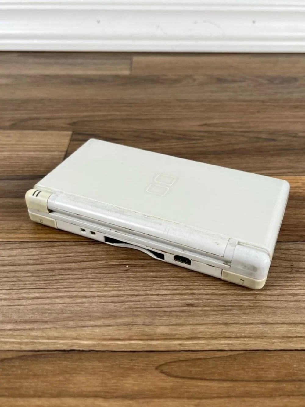 Not Working White Nintendo DS Lite Console only for parts or repair USG-001